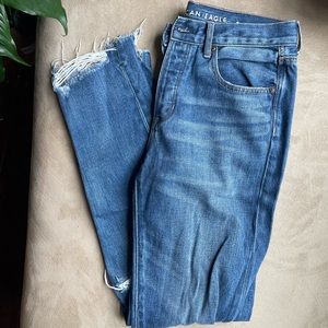 American Eagle Jeans “High Rise Girlfriend”